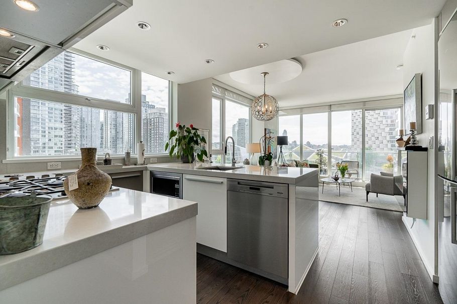 707 1351 Continental Street Vancouver, BC - 14