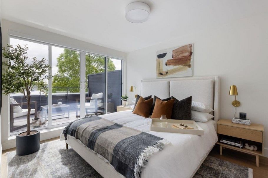 807 W 38th Avenue Vancouver, BC - 8