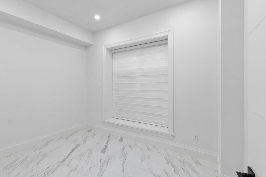 2246 W 20th Avenue Vancouver, BC - 30