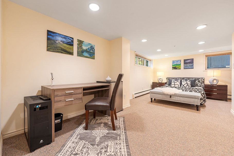 3982 W 35th Avenue Vancouver, BC - 25