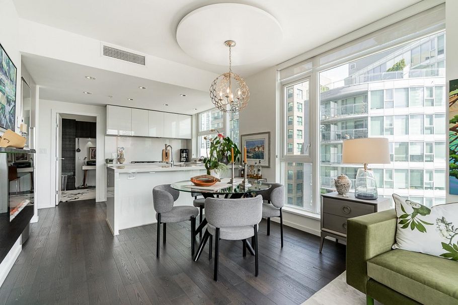 707 1351 Continental Street Vancouver, BC - 2