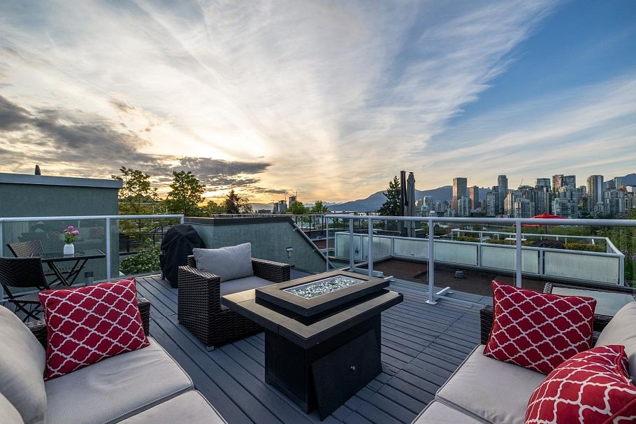 2391 Oak Street Vancouver, BC - 22