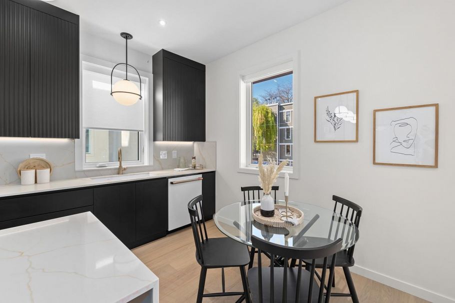 679 W 18th Avenue Vancouver, BC - 6