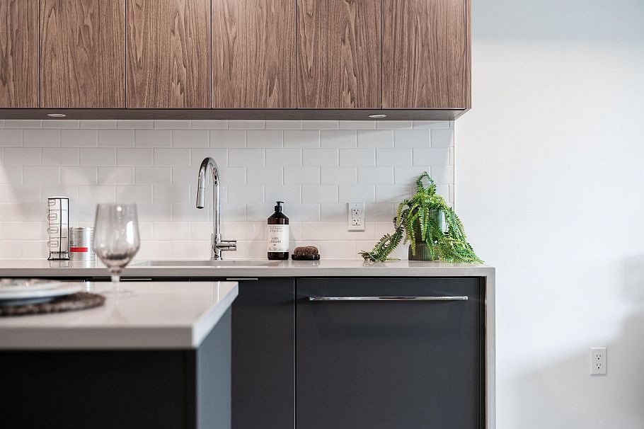 307 2419 Grant Street Vancouver, BC - 8