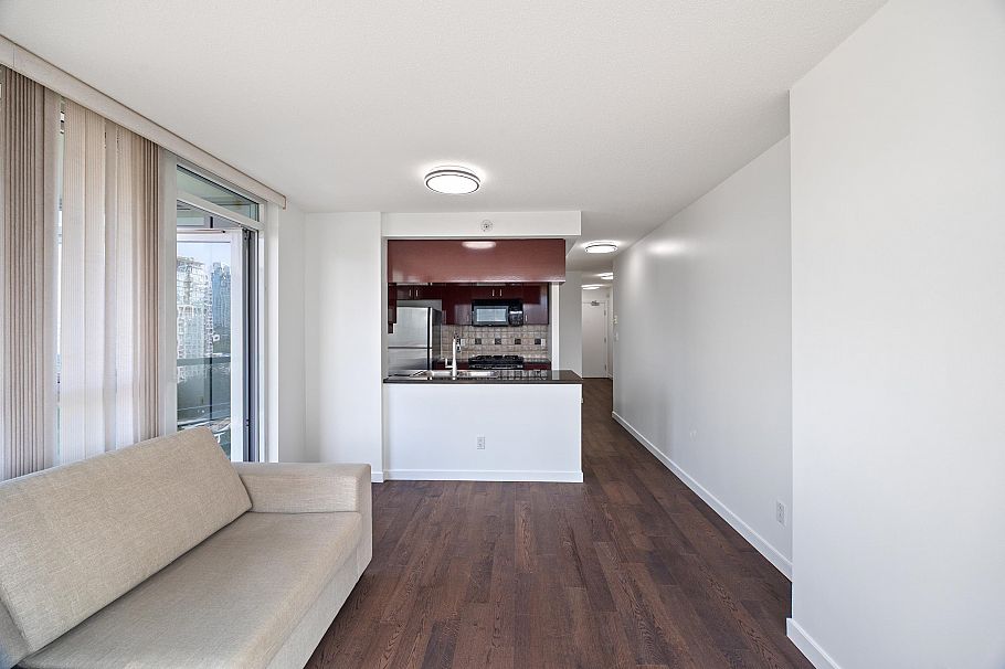 1901 1033 Marinaside Crescent Vancouver, BC - 20