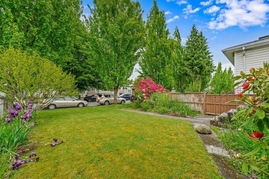 6549 Lancaster Street Vancouver, BC - 3