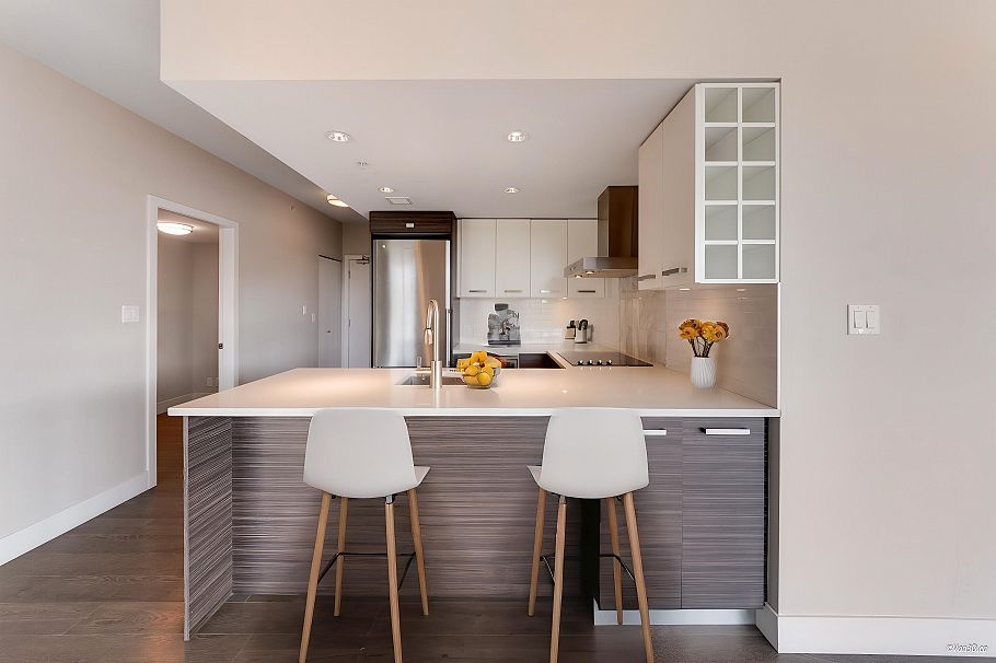 602 1783 Manitoba Street Vancouver, BC - 3