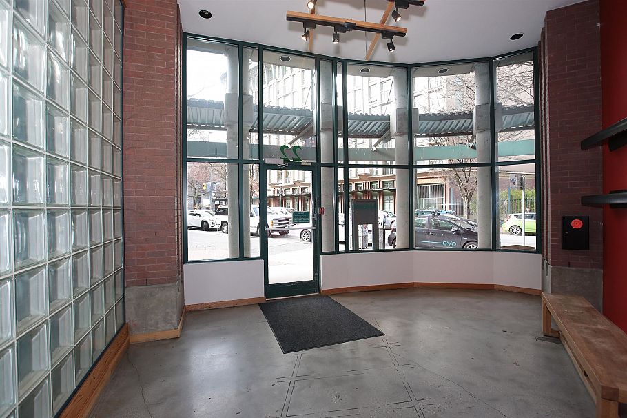 511 22 E Cordova Street Vancouver, BC - 31