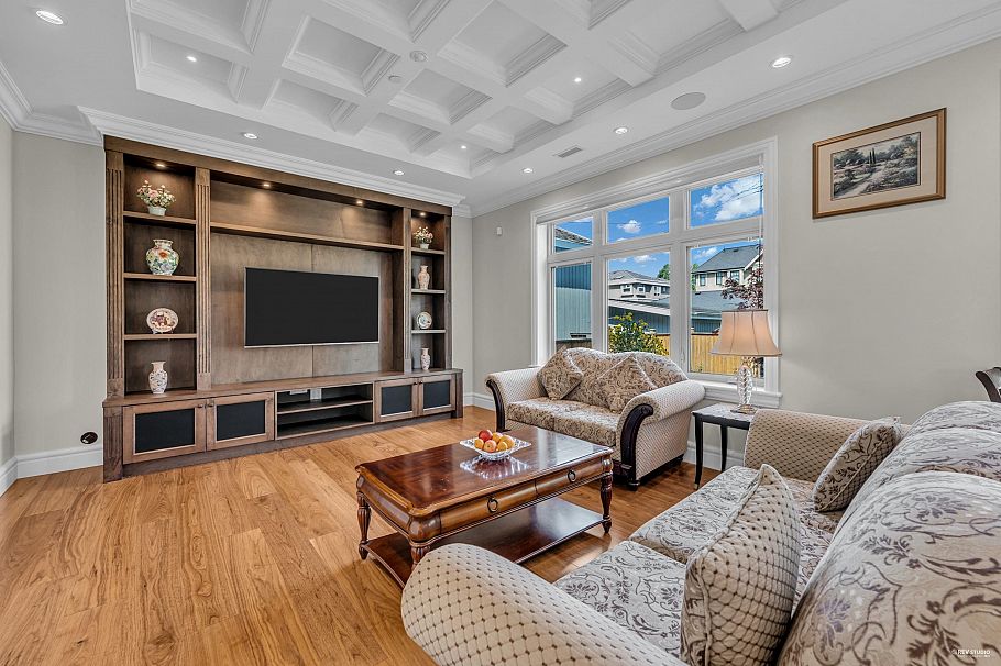 1019 W 47th Avenue Vancouver, BC - 9