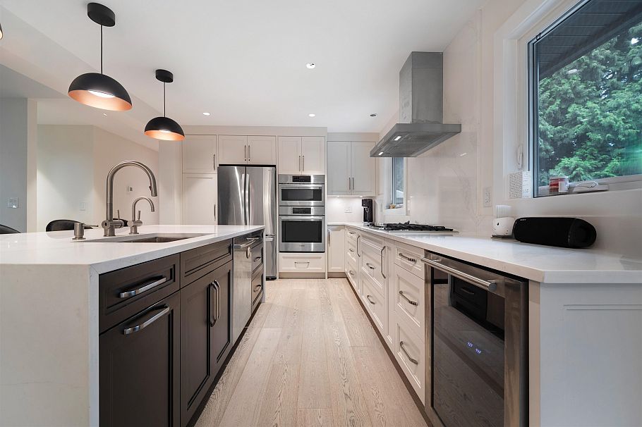 2488 Belloc Street North Vancouver, BC - 9