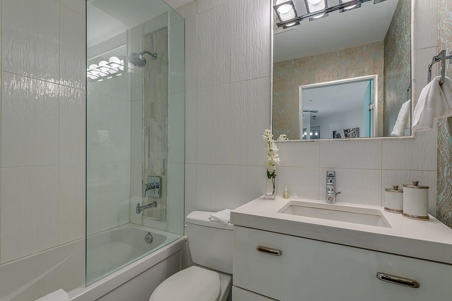 203 1177 Hornby Street Vancouver, BC - 14