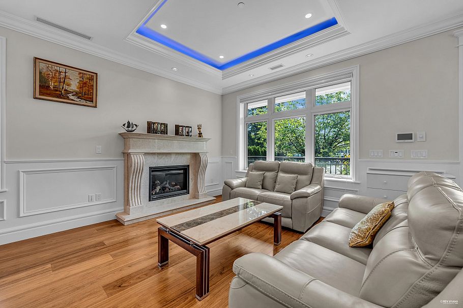 1019 W 47th Avenue Vancouver, BC - 4