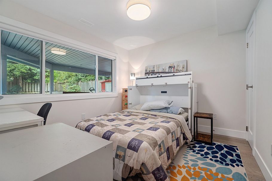 2488 Belloc Street North Vancouver, BC - 24