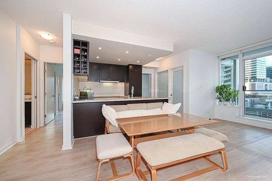 802 821 Cambie Street Vancouver, BC - 3