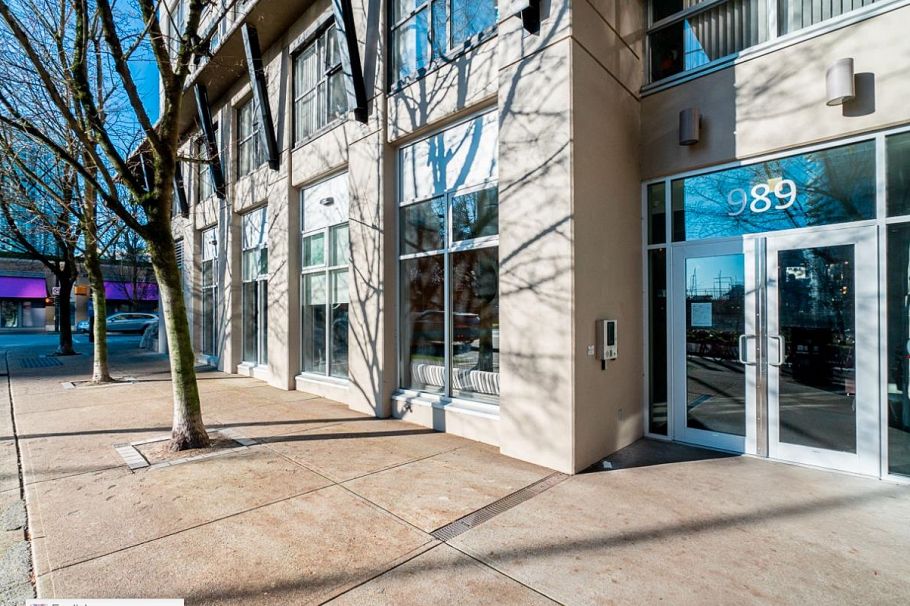 506 989 Beatty Street Vancouver, BC - 2