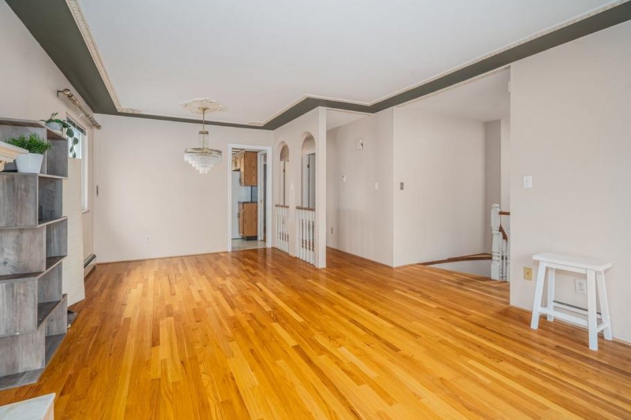 3240 Clive Avenue Vancouver, BC - 10