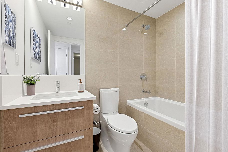 609 2780 Valley Centre Avenue North Vancouver, BC - 14