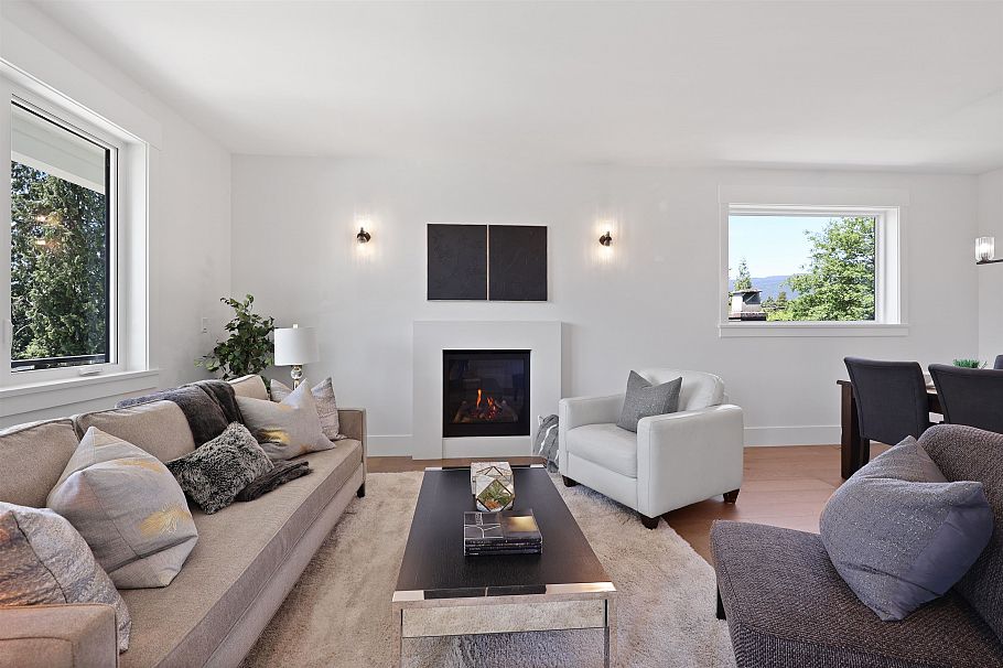 338 W 24th Street North Vancouver, BC - 7