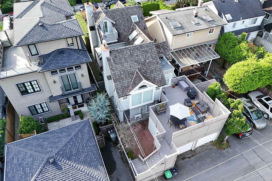 1346 Laburnum Street Vancouver, BC - 33