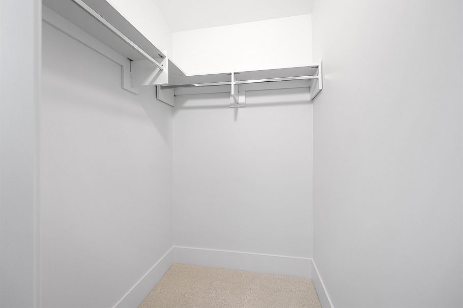 338 W 24th Street North Vancouver, BC - 22