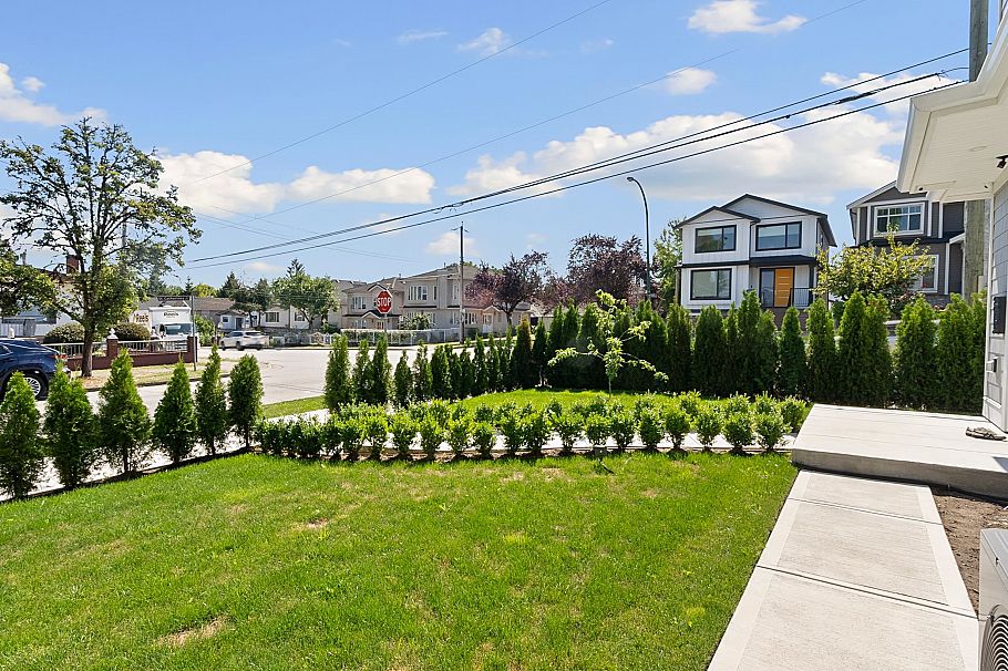 4041 St. Catherines Street Vancouver, BC - 4