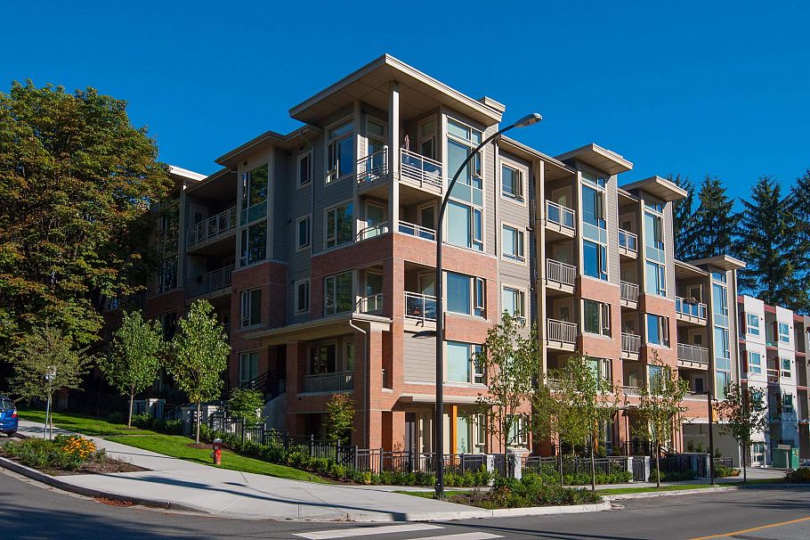 116 119 W 22nd Street North Vancouver, BC - 32