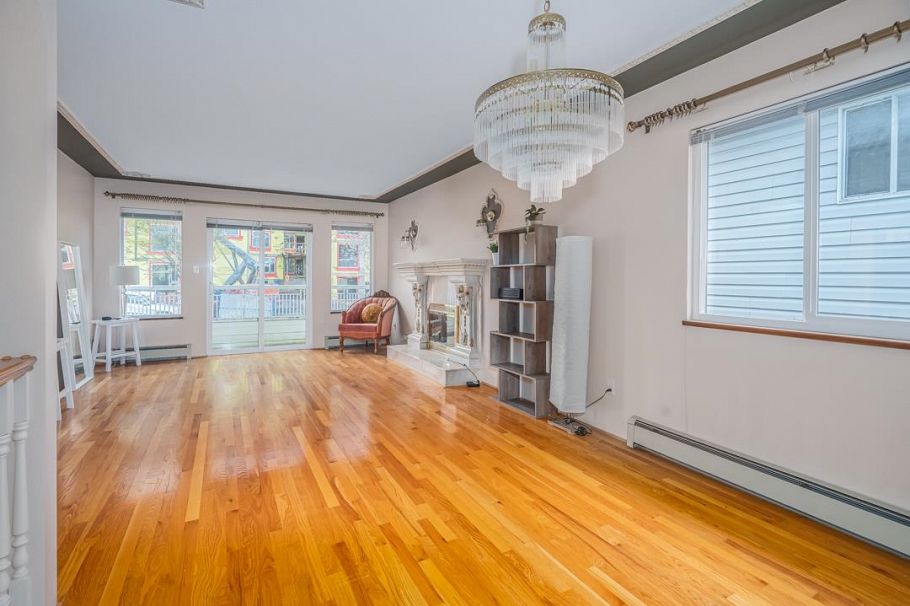 3240 Clive Avenue Vancouver, BC - 11