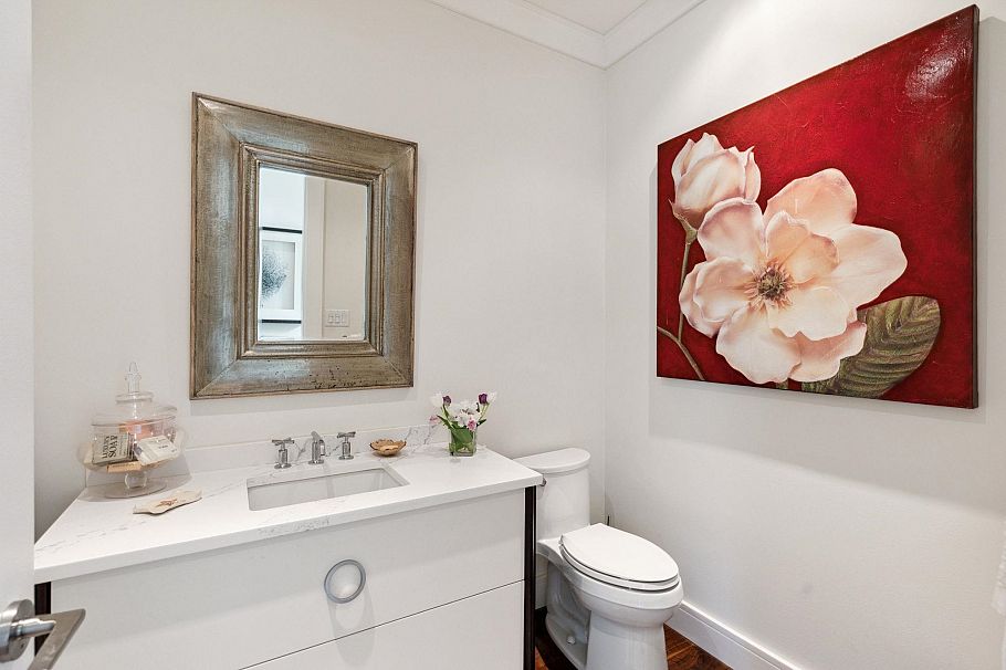 939 Friar Crescent North Vancouver, BC - 28