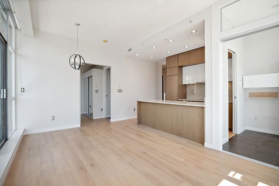 1206 1205 Howe Street Vancouver, BC - 5