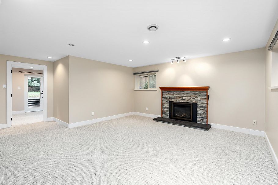 4793 Capilano Road North Vancouver, BC - 22