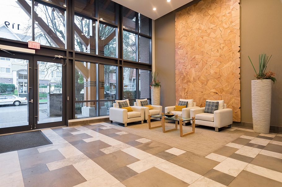 116 119 W 22nd Street North Vancouver, BC - 29