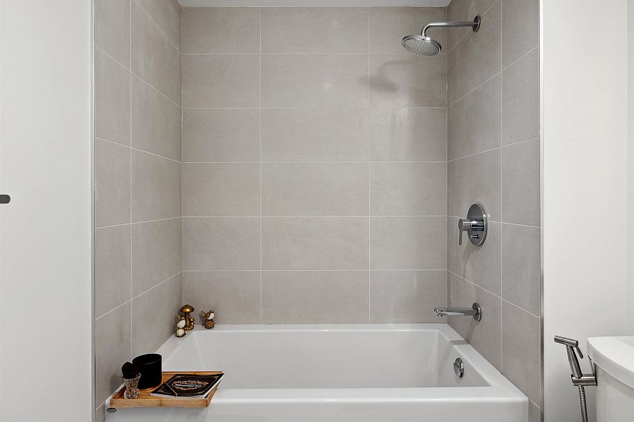 1207 1471 Hunter Street North Vancouver, BC - 26