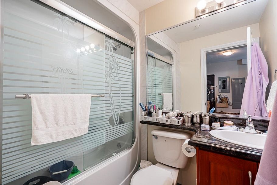 1306 E 60 Avenue Vancouver, BC - 36