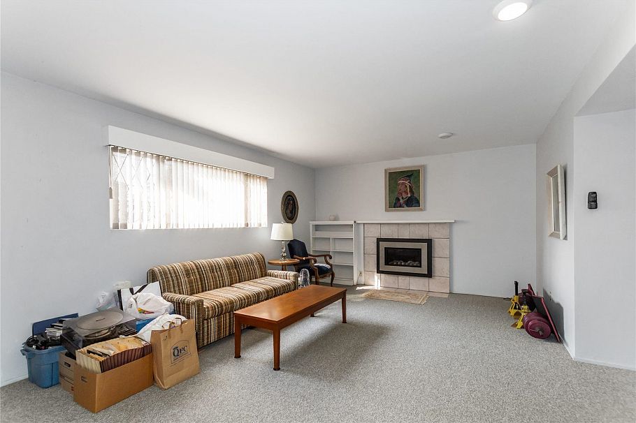 1728 Westover Road North Vancouver, BC - 16