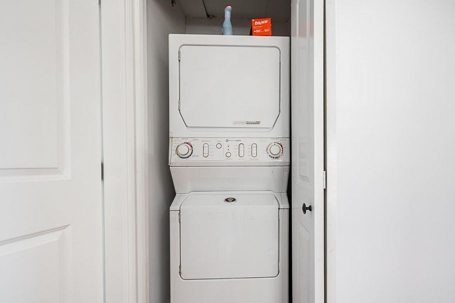 1306 E 60 Avenue Vancouver, BC - 25