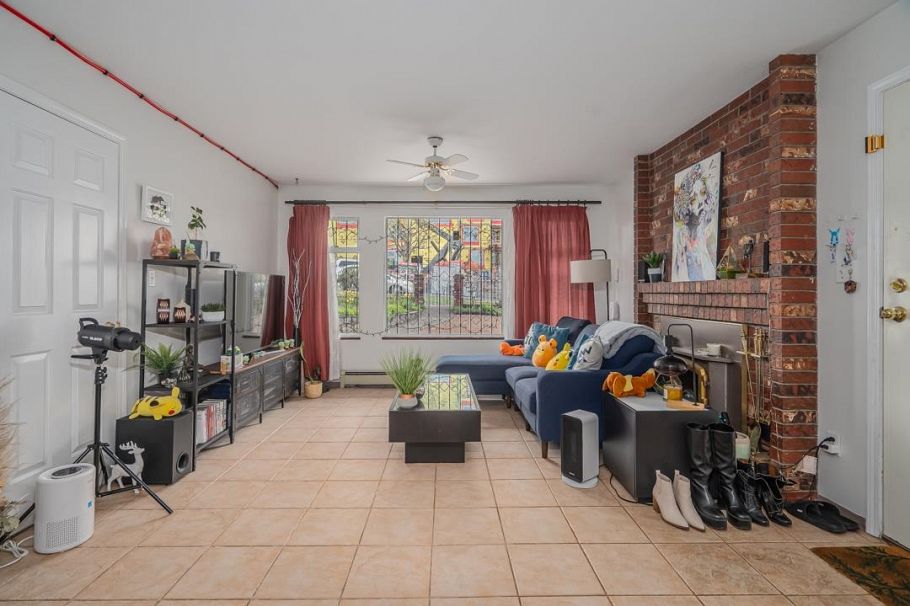 3240 Clive Avenue Vancouver, BC - 29