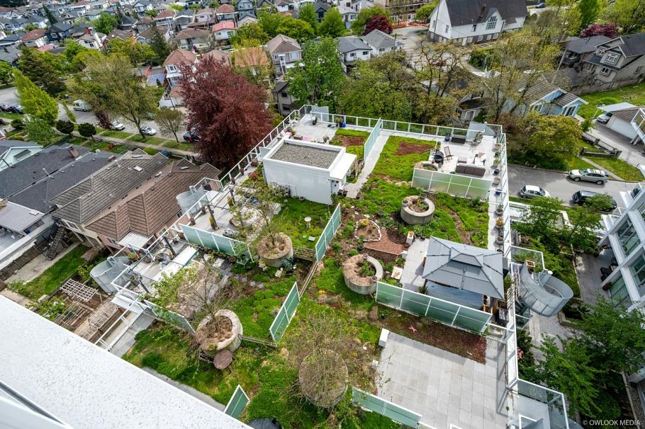 1210 2220 Kingsway Vancouver, BC - 22