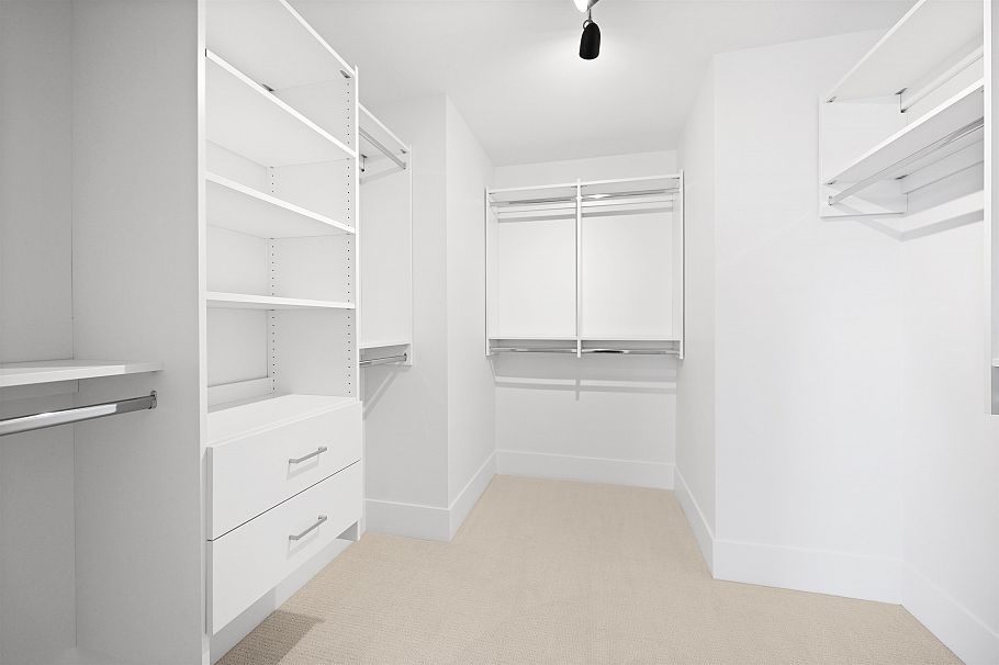 338 W 24th Street North Vancouver, BC - 18