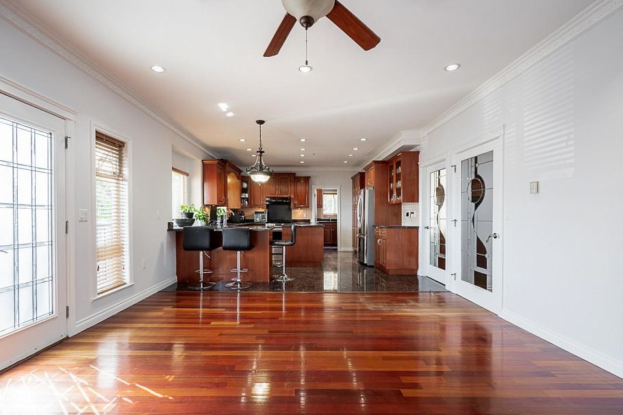 1306 E 60 Avenue Vancouver, BC - 10