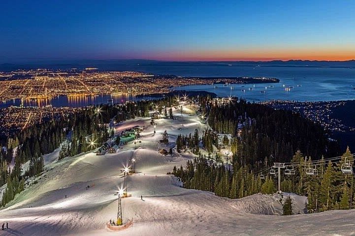 116 119 W 22nd Street North Vancouver, BC - 35