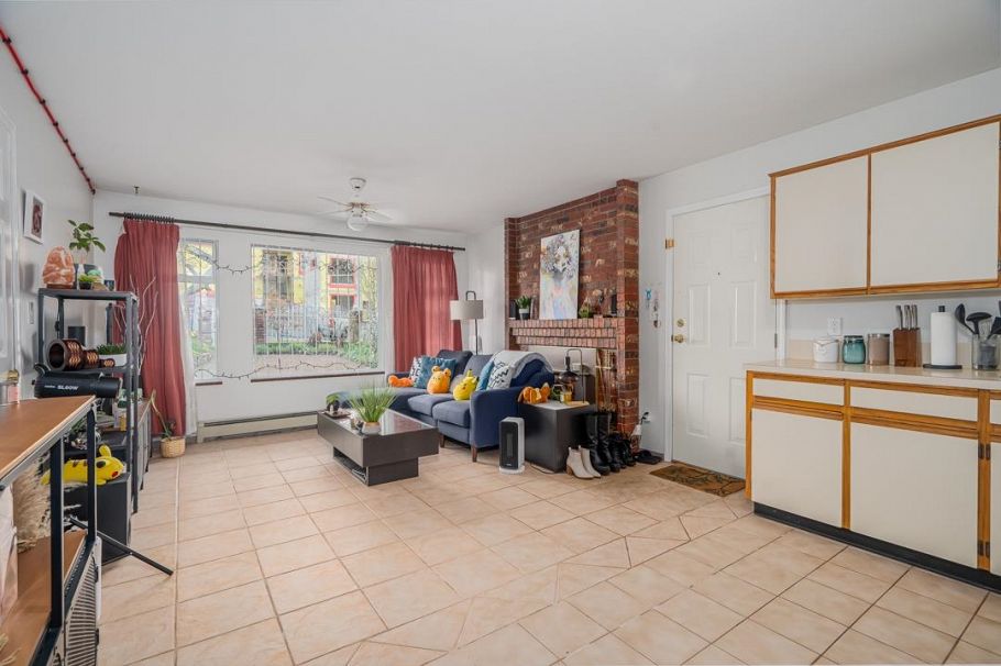 3240 Clive Avenue Vancouver, BC - 30