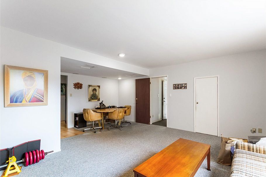 1728 Westover Road North Vancouver, BC - 17