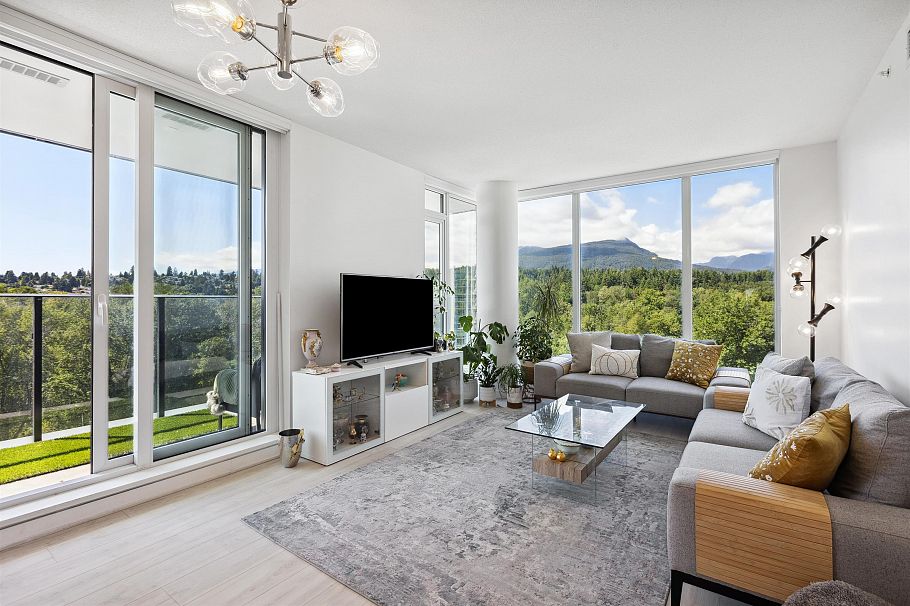 1207 1471 Hunter Street North Vancouver, BC - 1