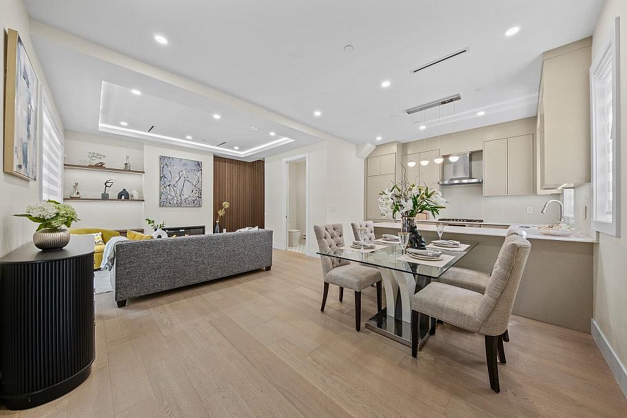 1 4650 Gothard Street Vancouver, BC - 5