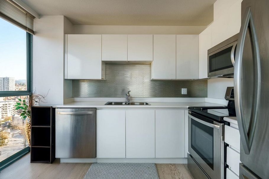 2203 120 W 2nd Street North Vancouver, BC - 9