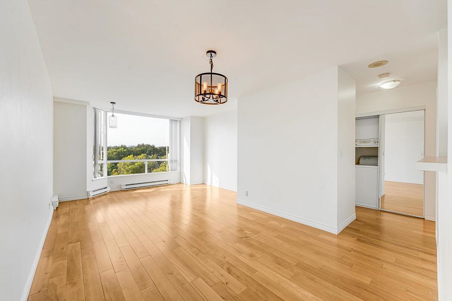 1105 2668 Ash Street Vancouver, BC - 2