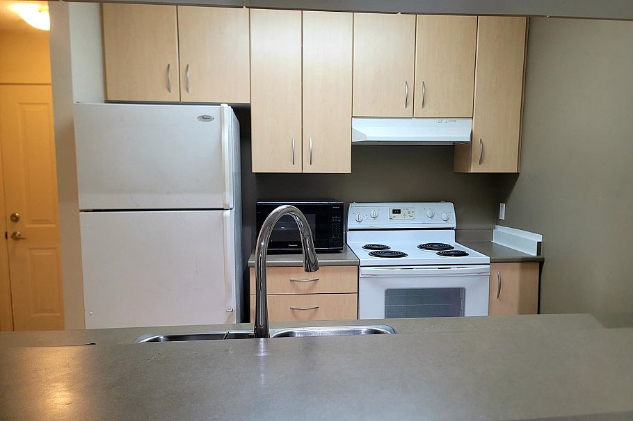 302 3663 Crowley Drive Vancouver, BC - 7