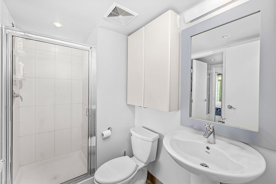 602 683 W Victoria Park North Vancouver, BC - 18