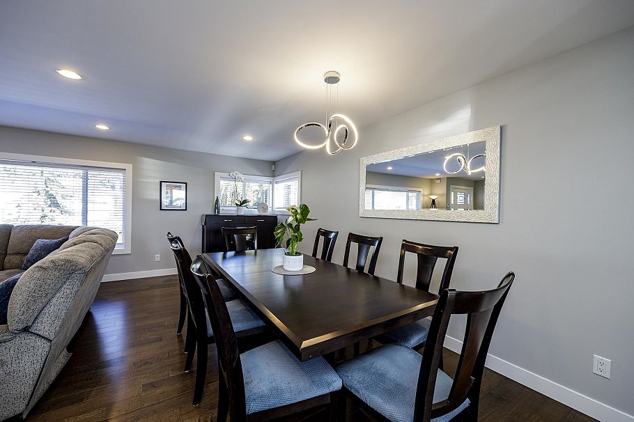 887 E 17th Street North Vancouver, BC - 6