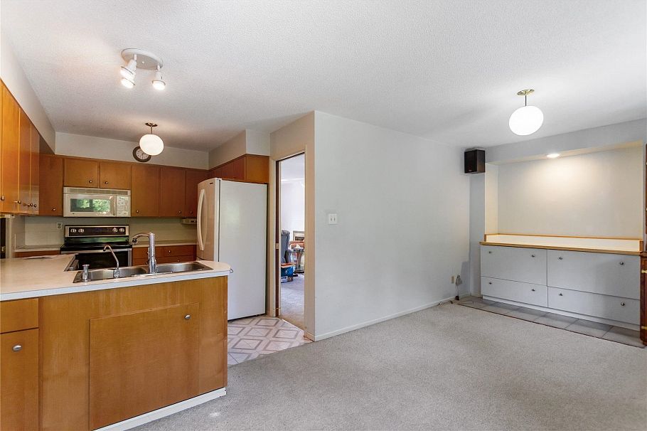 1728 Westover Road North Vancouver, BC - 7